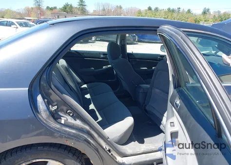 2005 Honda Accord 2.4 Ex from USA, damaged, VIN 1HGCM567X5A104291